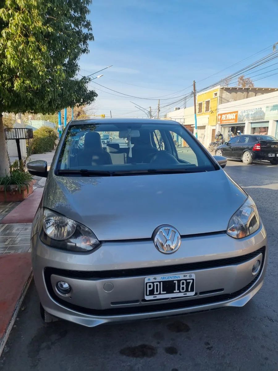 Volkswagen Up! High 1.0 2015 – foto 4 de 4